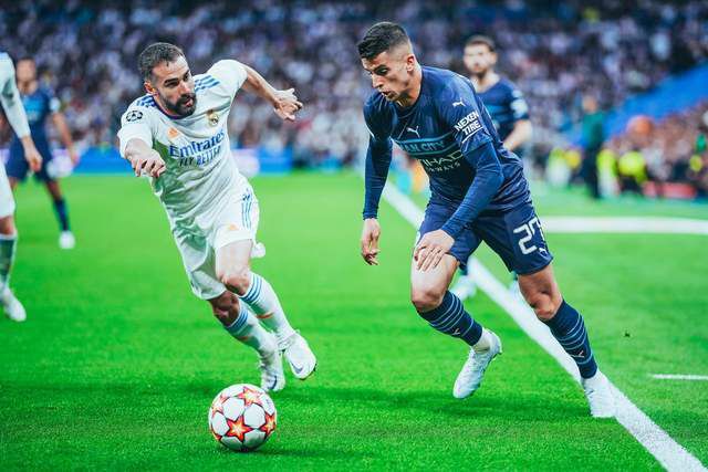 《蜂蜜的针》曝终极预告 袁泉上演除害猎杀法则3453人看过 《阳光女子合唱团》MV上线 A-lin歌唱爱与幸福2103人看过 《天才游戏》曝预告 彭昱畅丁禹兮化身纯恨宿敌2667人看过 《纯真年代的爱情》研讨会 孙千王天辰忆拍摄往3157人看过 新闻首页 电影新闻首页 明星新闻 华语 海外 成龙、梁朝伟、小贝、李栋旭等观战NBA中国赛 日前，25-26赛季NBA季前赛在中国澳门举行，成龙、梁朝伟 、刘嘉玲、任达华、大卫·贝克汉姆、林书豪、李小鹏、李栋旭、刘宪华、杜华、李汶翰等到场观... 《球状闪电》官宣 童瑶、王安宇、杨立新领衔主 9月25日，根据刘慈欣同名小说改编而成的剧集《球状闪电》阵容官宣，由陈思诚监制，戴墨执导，童瑶、王安宇、杨立新领衔主演，周一围、丁勇岱特邀主演，杨玏、... 倪妮、宋威龙外网生图抗打 时装周同场黛米·摩2025-09-24 汤唯、乔贝贝、张婧仪、吴磊等亮相伦敦时装周2025-09-24 演员于朦胧坠楼身亡 杨幂、迪丽热巴等发文悼念2025-09-12 《跛豪》《新上海滩》导演潘文杰逝世 享年69岁2025-09-10 更多 堪比时装周!